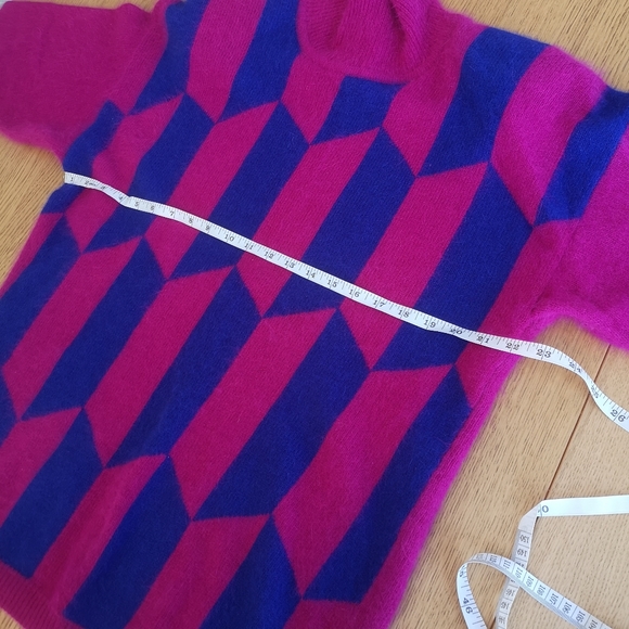 Vintage 80's 90's Angora Rabbit Hair and Lambswool Bright Geometric Swea… - Picture 13 of 16